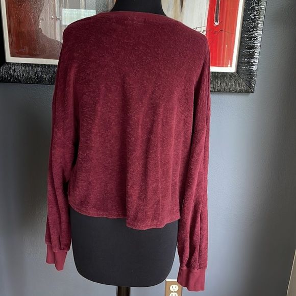 Volcom burgundy nubby terry crew neck top. Left chest embroidered logo patch. L - Picture 4 of 5